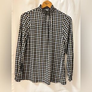 NWOT Anne Klein Houndstooth Blouse - Size Medium